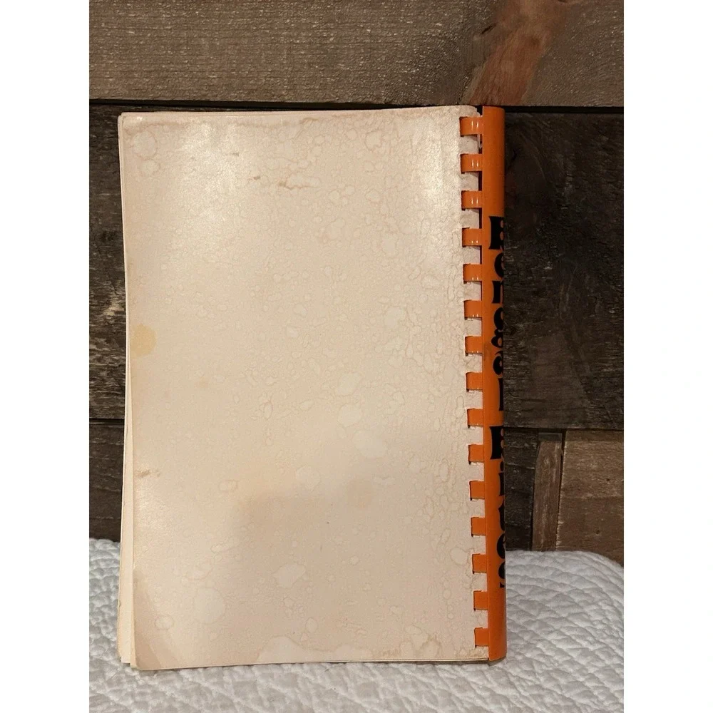 1984 Bengal Bites‎ Cincinnati Bengals Wives' Cookbook Spiral Bound 127 Pages